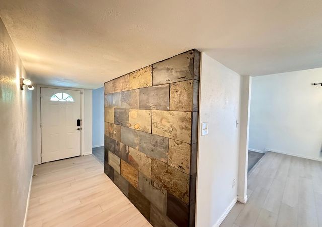 8506 Londonderry Lane, Dallas, TX 75228