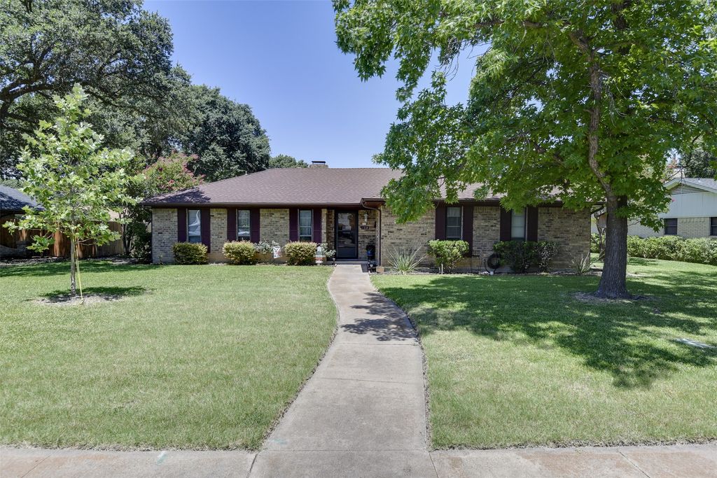 108 Auburn Street, Waxahachie, TX 75165