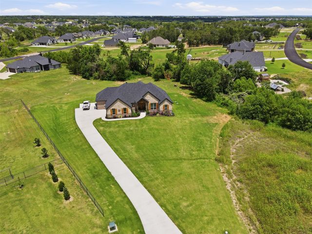 915 Taylor Branch, Springtown, TX 76082