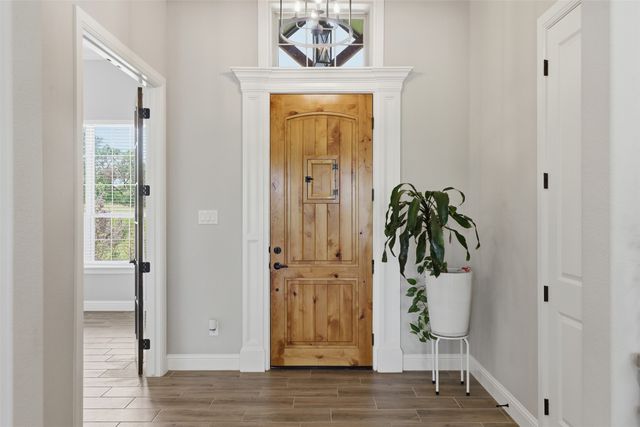 915 Taylor Branch, Springtown, TX 76082