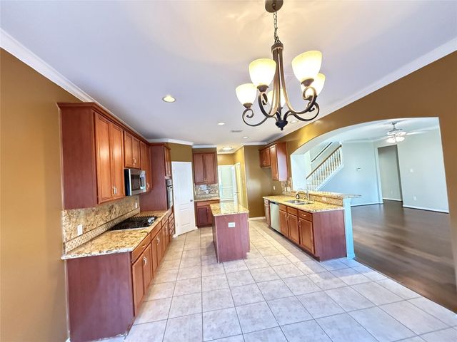 3808 Travis Lake Court, Pearland, TX 77581