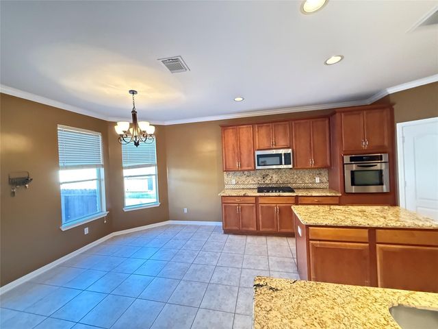 3808 Travis Lake Court, Pearland, TX 77581