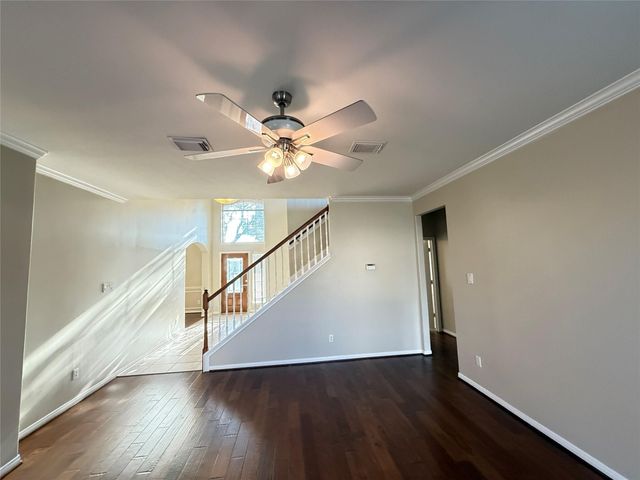 3808 Travis Lake Court, Pearland, TX 77581