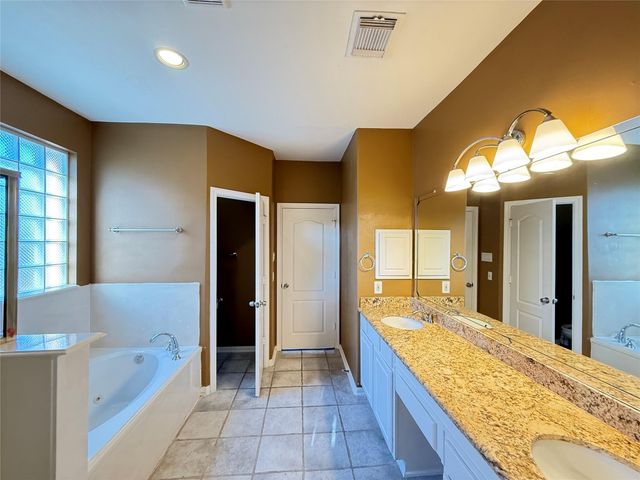 3808 Travis Lake Court, Pearland, TX 77581