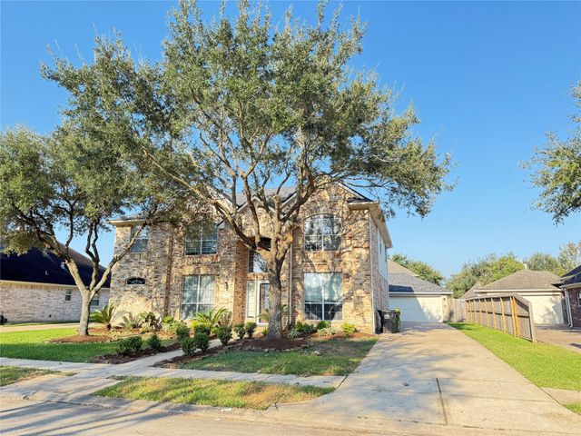 3808 Travis Lake Court, Pearland, TX 77581