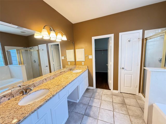 3808 Travis Lake Court, Pearland, TX 77581
