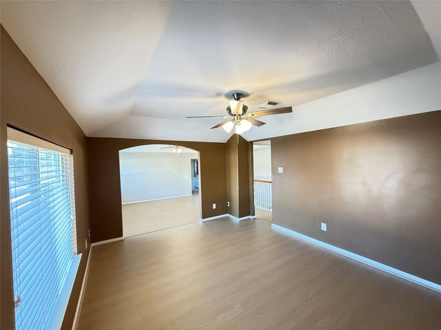 3808 Travis Lake Court, Pearland, TX 77581