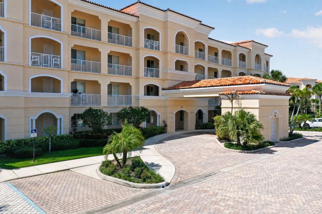 37 E Harbour Isle Dr Drive E 106, Fort Pierce, FL 34949