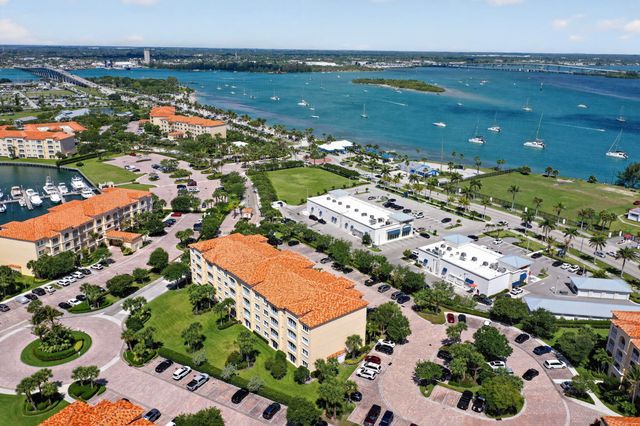 37 E Harbour Isle Dr Drive E 106, Fort Pierce, FL 34949