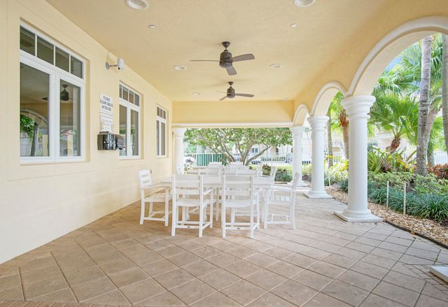 37 E Harbour Isle Dr Drive E 106, Fort Pierce, FL 34949
