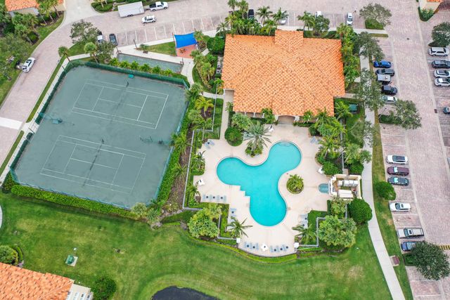 37 E Harbour Isle Dr Drive E 106, Fort Pierce, FL 34949