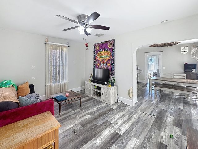 1519 42nd Street, Rock Island, IL 61201