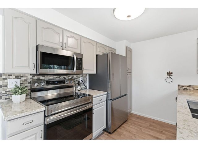 1040 White Elm Dr, Loveland, CO 80538