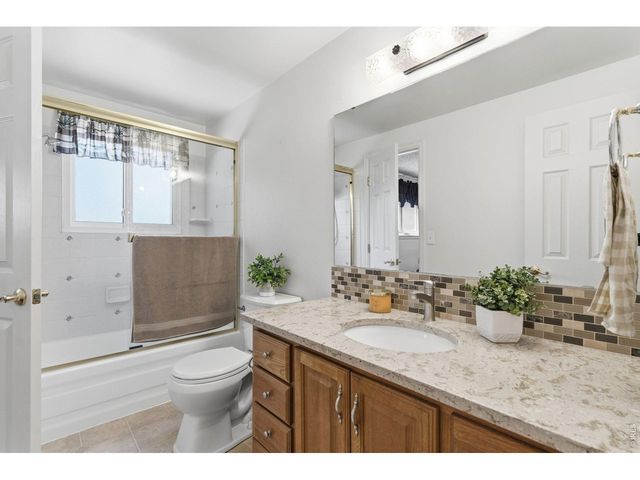 1040 White Elm Dr, Loveland, CO 80538
