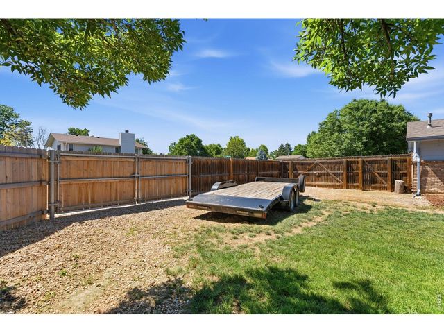 1040 White Elm Dr, Loveland, CO 80538