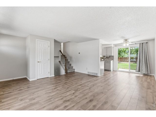 1040 White Elm Dr, Loveland, CO 80538