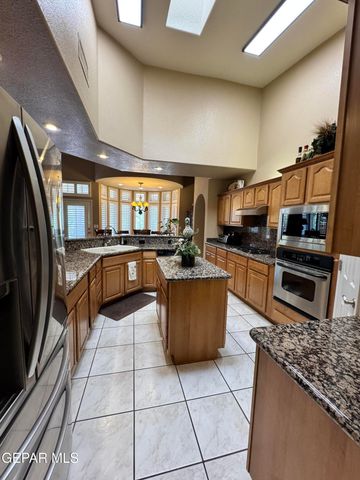 6035 LAGUNA VISTA Drive, El Paso, TX 79932