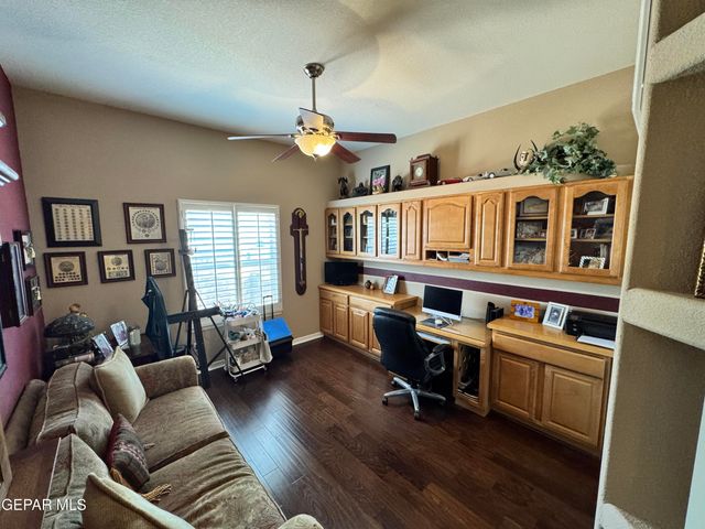 6035 LAGUNA VISTA Drive, El Paso, TX 79932