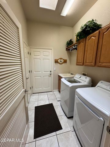6035 LAGUNA VISTA Drive, El Paso, TX 79932