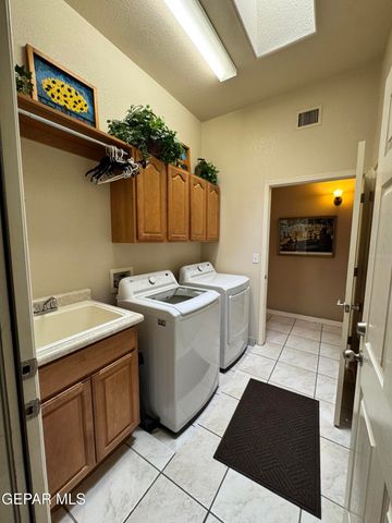 6035 LAGUNA VISTA Drive, El Paso, TX 79932