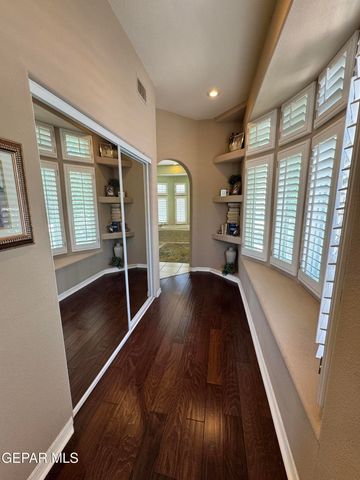 6035 LAGUNA VISTA Drive, El Paso, TX 79932