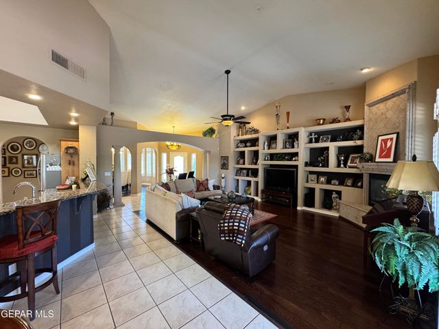 6035 LAGUNA VISTA Drive, El Paso, TX 79932