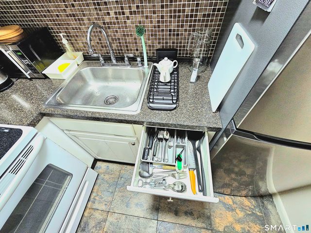 100 York Street 17K, New Haven, CT 06511