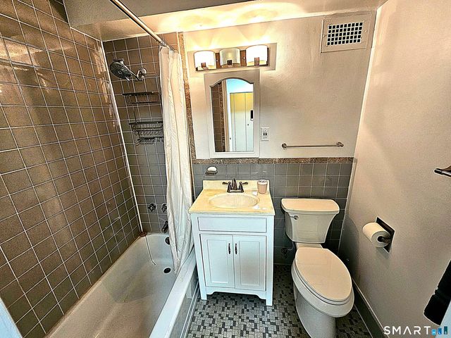 100 York Street 17K, New Haven, CT 06511