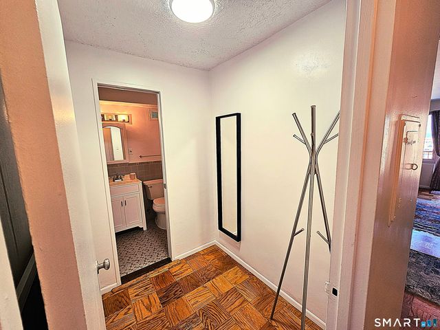 100 York Street 17K, New Haven, CT 06511