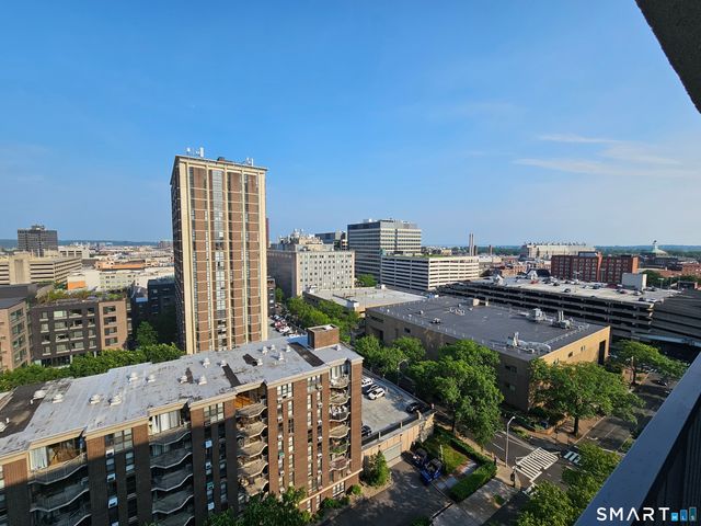 100 York Street 17K, New Haven, CT 06511