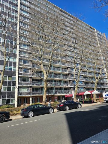 100 York Street 17K, New Haven, CT 06511