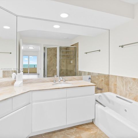 888 Brickell Key 2510, Miami, FL 33131
