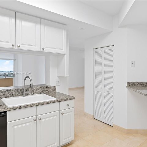 888 Brickell Key 2510, Miami, FL 33131