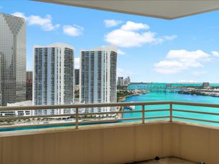 888 Brickell Key 2510, Miami, FL 33131