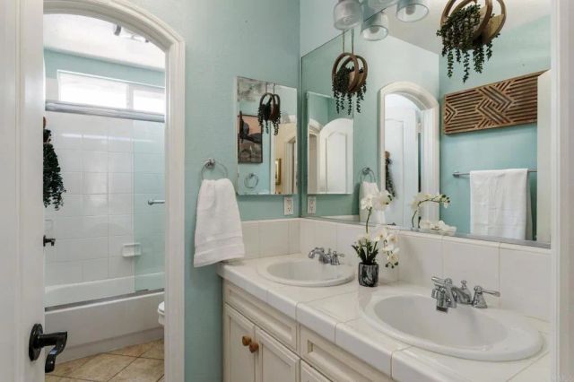 950 Baylor Drive, San Marcos, CA 92078