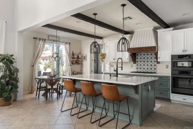 950 Baylor Drive, San Marcos, CA 92078