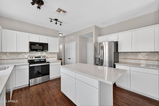 13370 W GELDING Drive, Surprise, AZ 85379