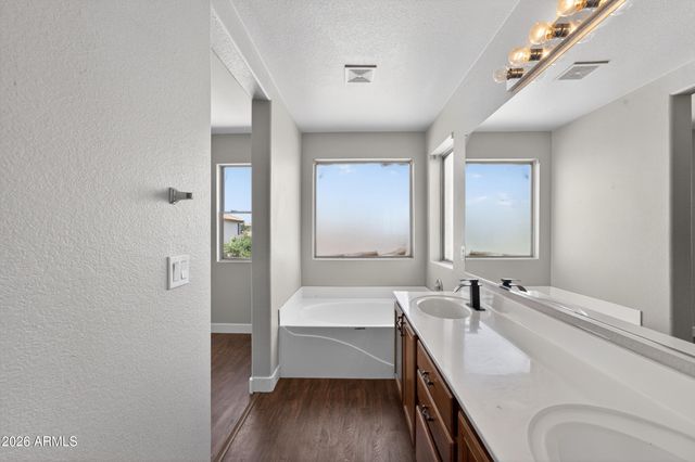 13370 W GELDING Drive, Surprise, AZ 85379