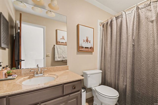 17827 Fox Den Drive, Granger, IN 46530