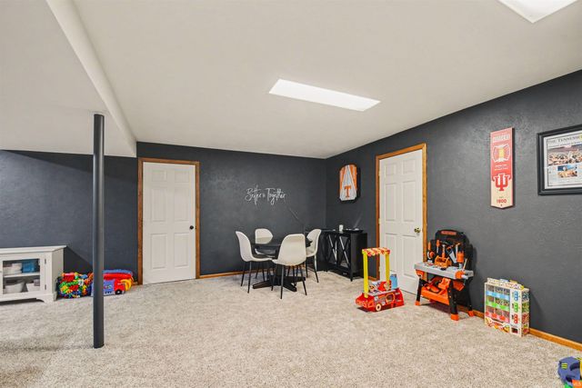 17827 Fox Den Drive, Granger, IN 46530