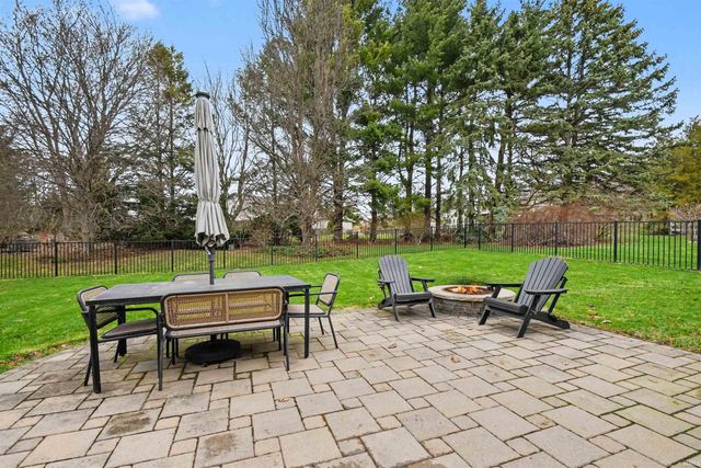 17827 Fox Den Drive, Granger, IN 46530