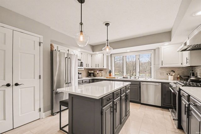 17827 Fox Den Drive, Granger, IN 46530