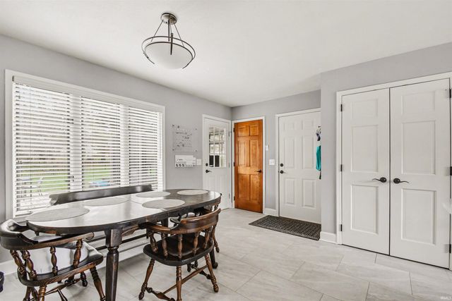 17827 Fox Den Drive, Granger, IN 46530