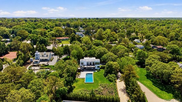 8 Old North Highway A, Hampton Bays, NY 11946