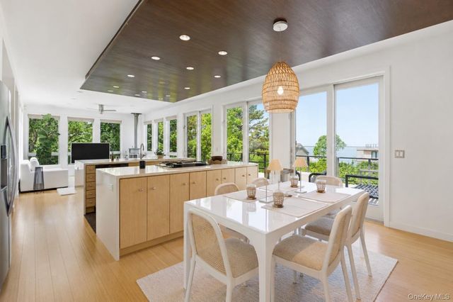 8 Old North Highway A, Hampton Bays, NY 11946