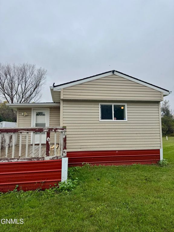104 Carbon Street, Underwood, ND 58576 photo 10