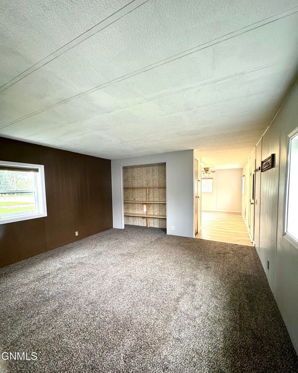 104 Carbon Street, Underwood, ND 58576 photo 27