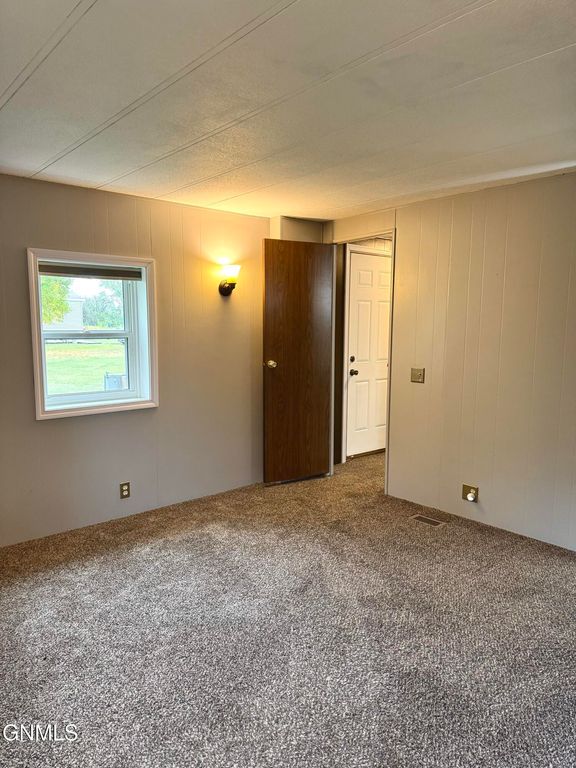 104 Carbon Street, Underwood, ND 58576 photo 36