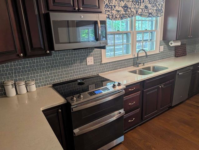 255 Heathwood Drive, Spartanburg, SC 29307