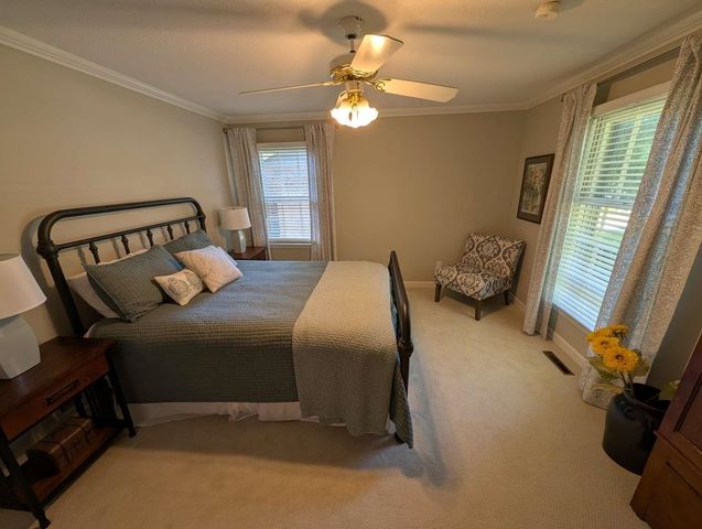 255 Heathwood Drive, Spartanburg, SC 29307